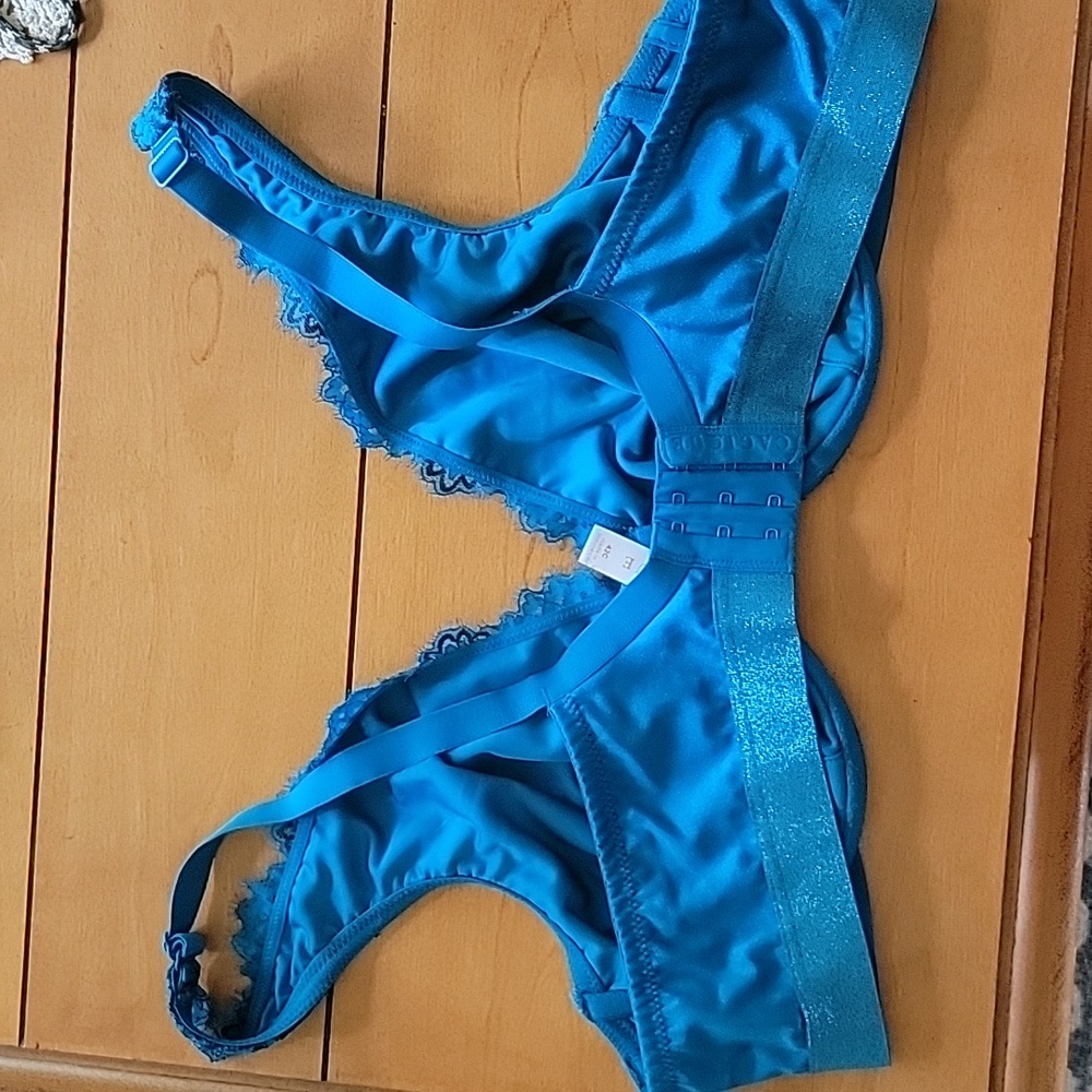 Cacique Size 42c Unlined Full Coverage Bra - image 2